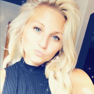 Meet your Posher, Dana